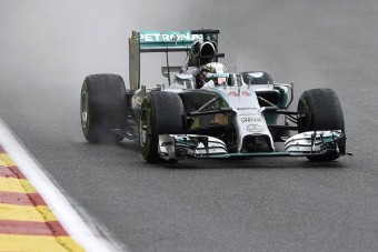 F1: Hamilton megint nem bírt Rosberggel