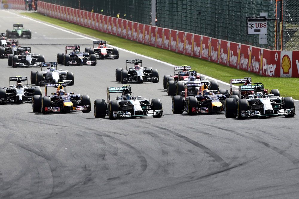 F1: Räikkönen elkenődött a negyedik helytől 1