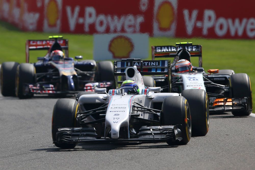 F1: Räikkönen elkenődött a negyedik helytől 9