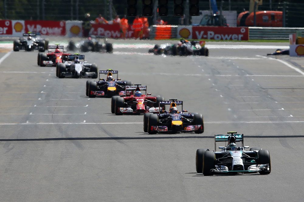 F1: Räikkönen elkenődött a negyedik helytől 10