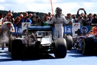 F1: Rosberget felpofozták, most visszaadta 48