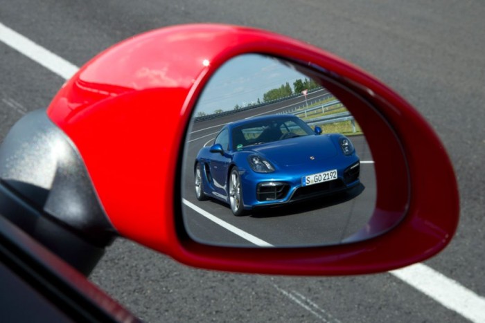 Eddig pont a legagilisebb Porschékből hiányzott a GTS-kivitel