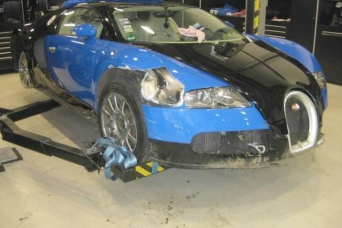 Fillérekért kínáltak egy Bugatti Veyront 8