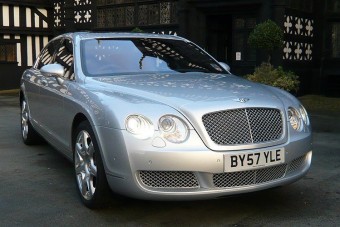 Megtarthatta a jogsiját, mert celeb