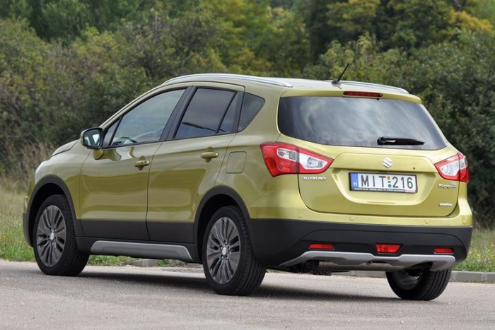 Négymilliónál élesedett a Suzuki csodafegyvere 13 Gyakori a márkák, típusok feljebb pozicionálásának szándéka. Mi szerettük a csúcsváltozatot, de itthon túl drága a piacnak