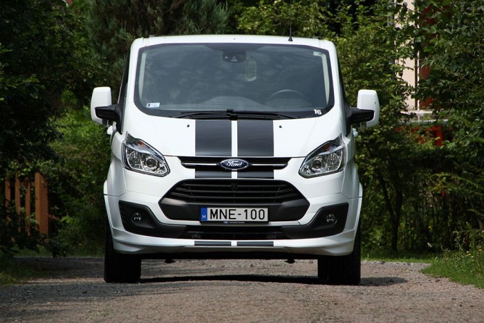 A ködlámpafészkek is mások, mint a mezei modellnél