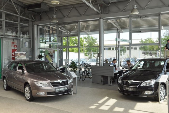 A Ford Focus beelőzte a Škoda Octaviát 5 | Vezess Alig van magánvásárló, átlagosan 77:23 arányú a céges vevők túlsúlya. A Škodánál 90 százalékban vállalkozások vették az autókat. A magánügyfelek között a Suzuki, a Toyota és leginkább a Dacia erős a tíz legnagyobb márka közül