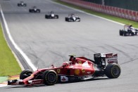 F1: Kevesebb az előzés, mint tavaly 42