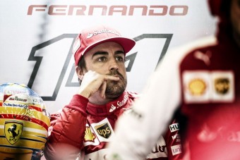 F1: Alonso hétfőtől szabad préda?