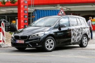 Csőstül jönnek az elsőkerekes BMW-k! 2