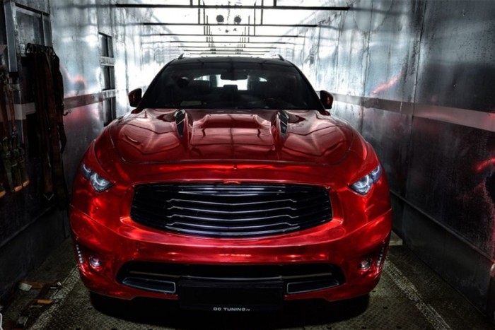 Tekegolyóként pusztít a Lada 9