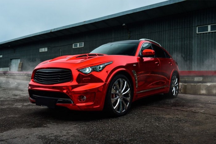 Tekegolyóként pusztít a Lada 6