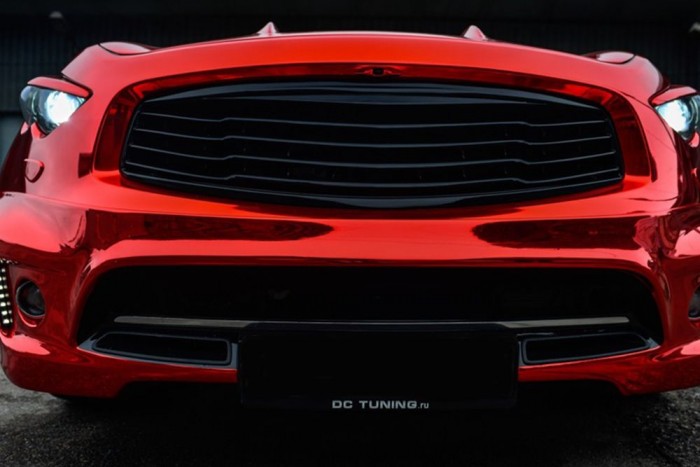 Tekegolyóként pusztít a Lada 10