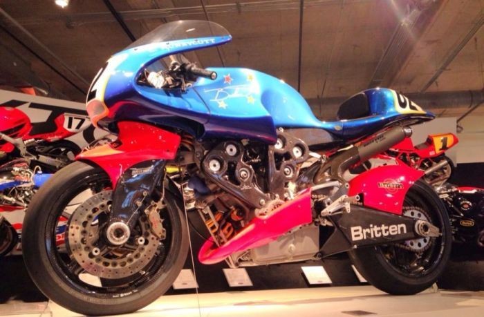 A világ legnagyobb motorgyűjteménye 10 | Vezess A világ legnagyobb motorgyűjteménye 10