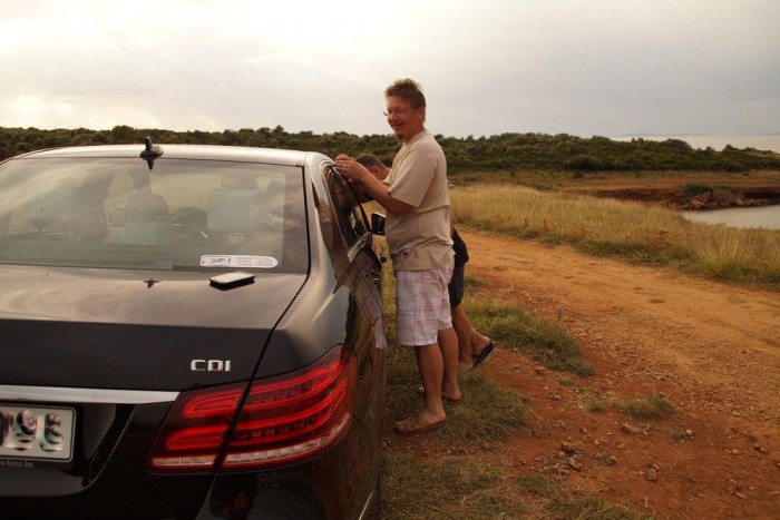 Bátortalan feszegetések: hamar rájöttem, hogy foggal-körömmel ide be nem jutok