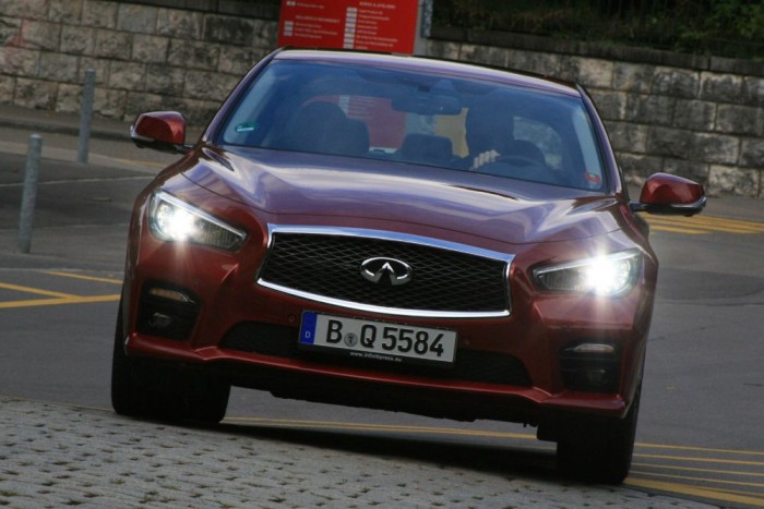 Nagyon megy: 7,2 másodperc alatt gyorsul 100-ra, végsebessége 245 km/óra