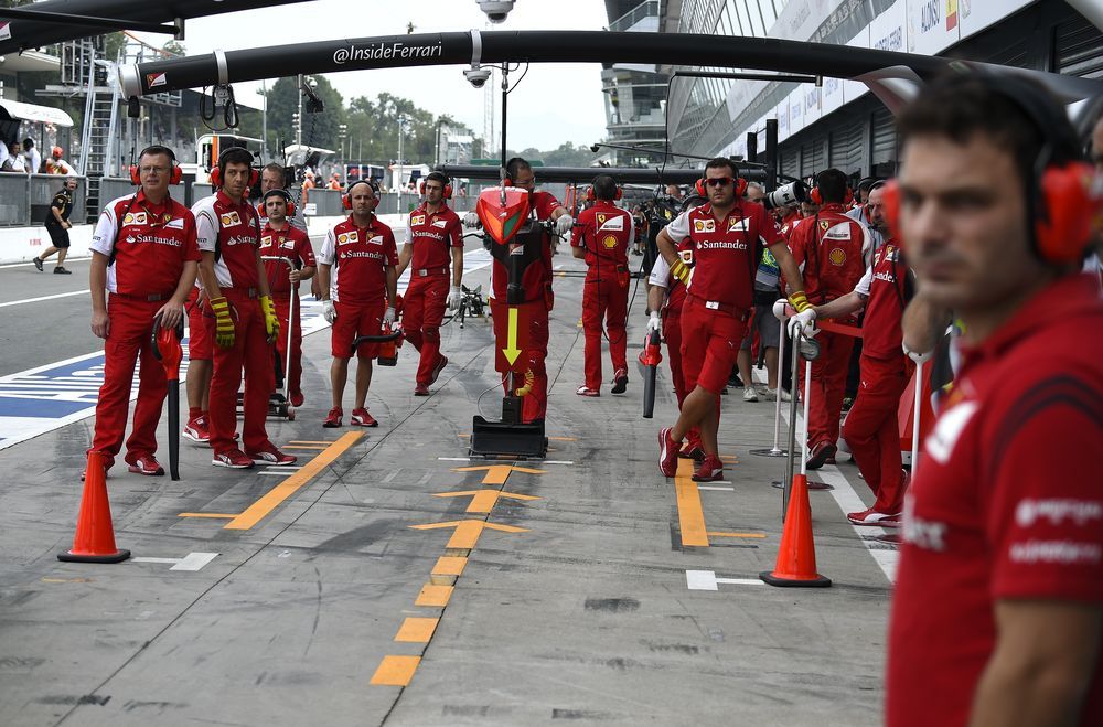 F1: Hibákat találtak Vettel kasztniján 13