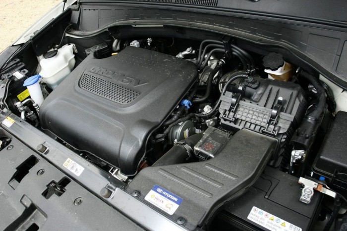 BMW-fóbiásoknak, Audi-fikázóknak 8 | Vezess Bár egy turbójával rekorder, de a riválisok motorjai erősebbek két feltöltővel