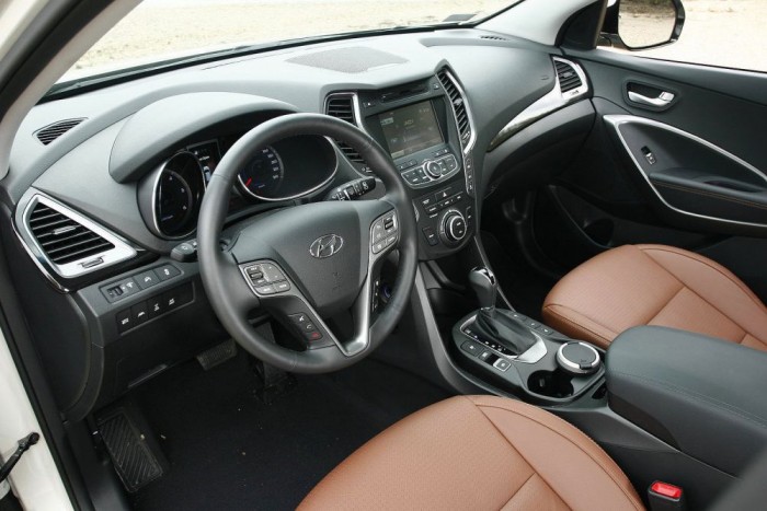 BMW-fóbiásoknak, Audi-fikázóknak 7 | Vezess Hiányzik belőle a pompa, a fölényes luxus. Állítható a kormány rásegítése