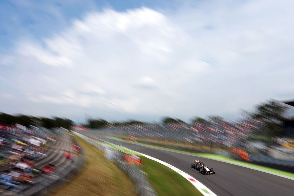 F1: A McLarent meglepte a Williams ereje 19