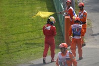 F1: Hamilton a büntetést kockáztatta Monzában 30
