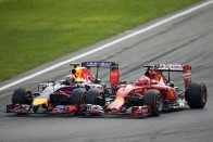 F1: Ricciardo jól mulatott, Vettel berágott 43