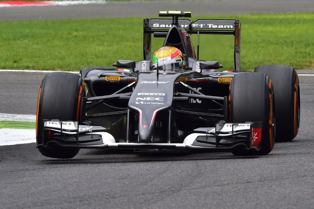 F1: Hamilton a büntetést kockáztatta Monzában 22