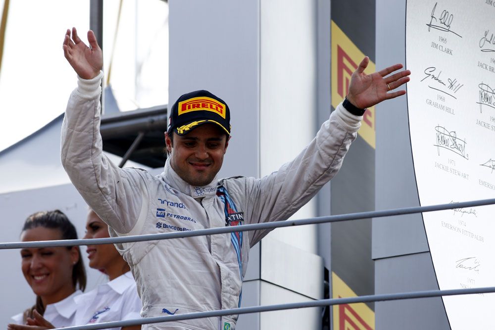 F1: Hamilton a büntetést kockáztatta Monzában 25