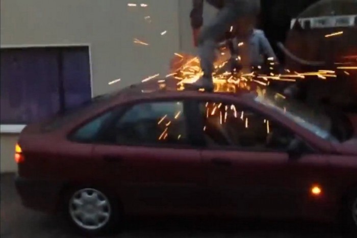 Részeg autós kezébe ne adj flexet