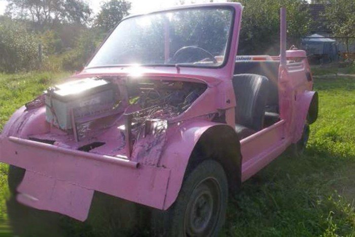 Rózsaszín kispók, kibelezve, tető nélkül eladó 10 | Vezess Rózsaszín kispók, kibelezve, tető nélkül eladó 10