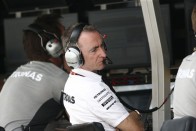 F1: Elnapolták a szigorítást 12