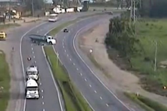 Így kerülte ki a kaszást egy mázlista motoros