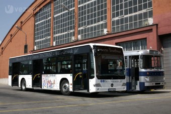 Mercedeseket vásárol a főváros