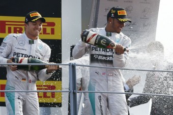 F1: Hamilton lendületben, Rosberg kapaszkodna