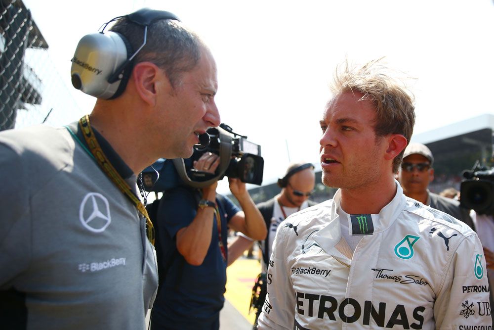 F1: Mercedes – barátságból háború 5