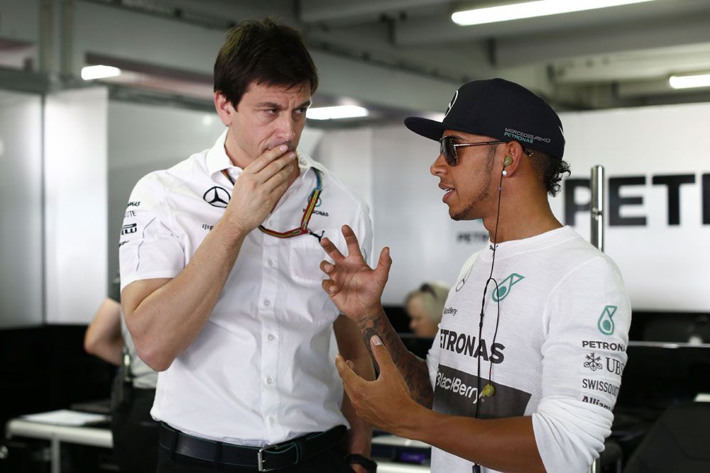 F1: Mercedes – barátságból háború 7