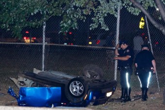 Kettészakadt, kigyulladt egy autó; két halott