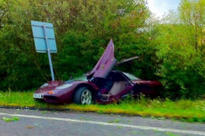 Frontálisan ütközött Mr. Bean 8