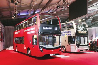 Vezeték nélkül tölthető buszok Londonnak