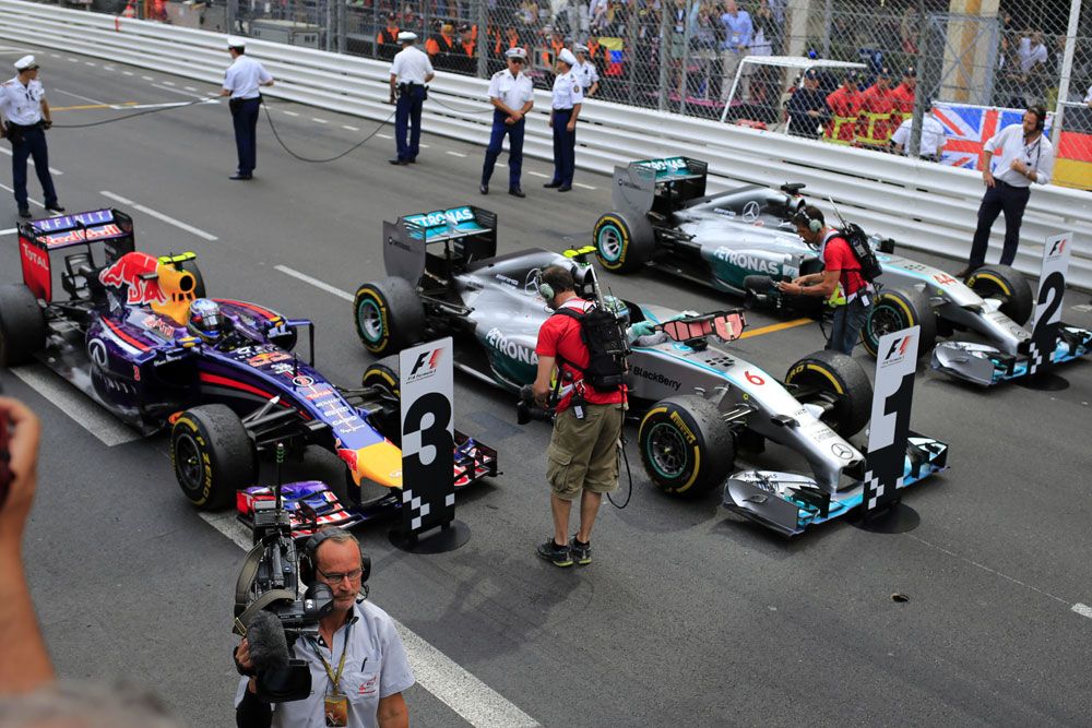 Rosberg lépéselőnyben, de még háromesélyes a küzdelem Fotó: Europress