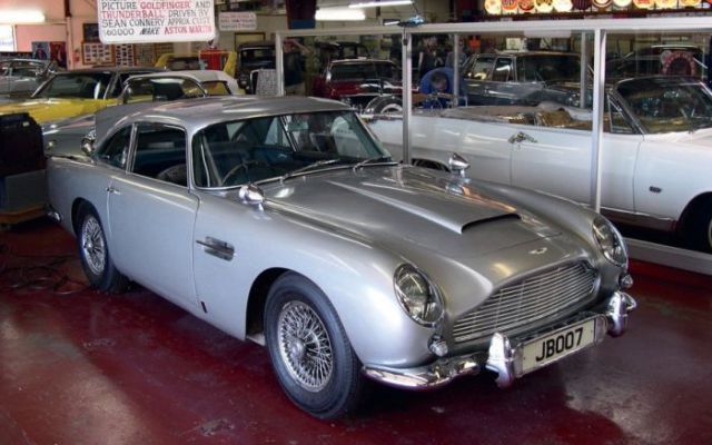 Gyönyörű galéria a 007-es első Astonjáról 5