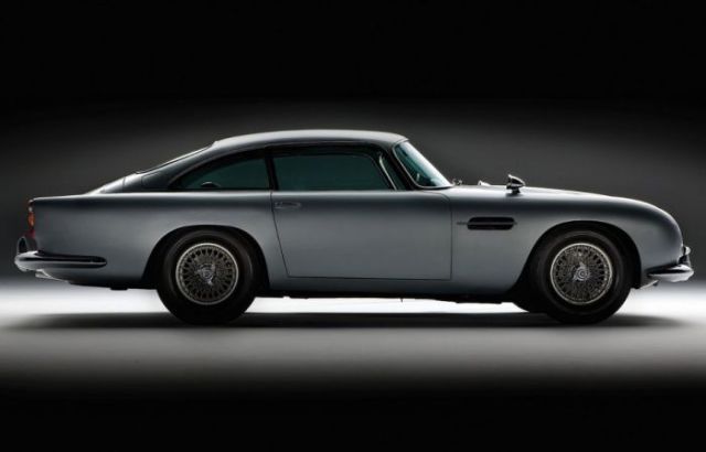 Gyönyörű galéria a 007-es első Astonjáról 15