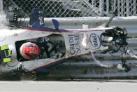Lehetetlen baleset – a kettészakadt F1-es autó 2 Lehetetlen baleset – a kettészakadt F1-es autó 2