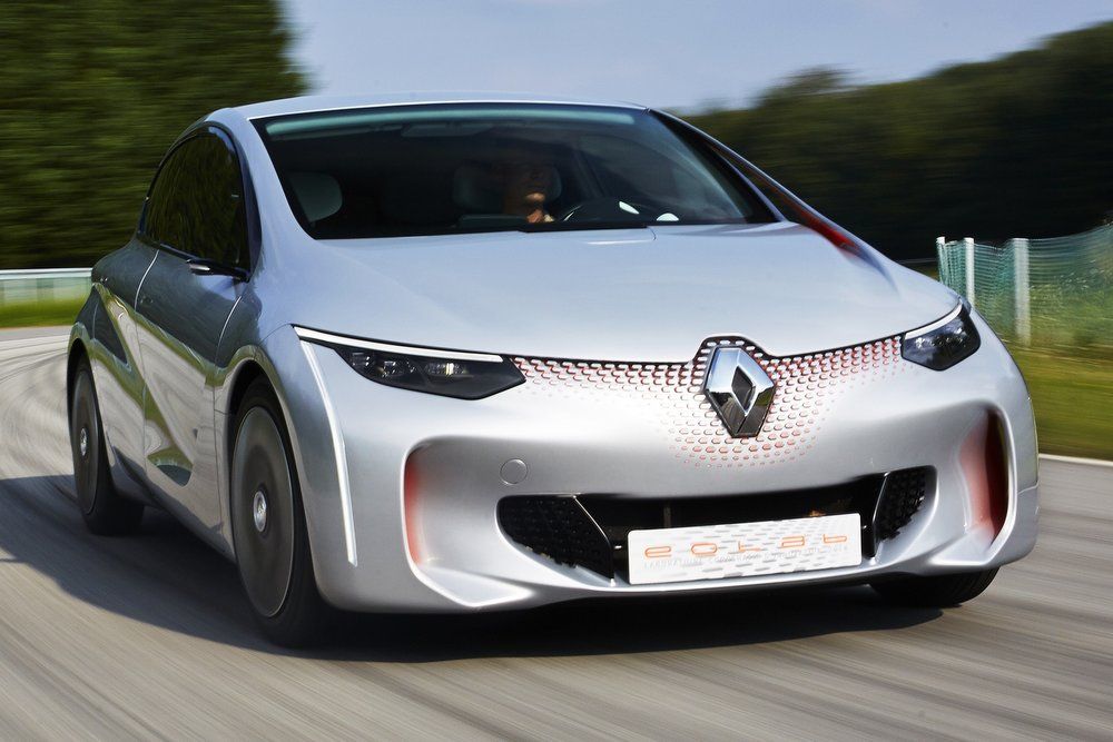 Aerodinamika, tömegcsökkentés, hibrid hajtáslánc: a Renault megépítette a Volkswagen XL1 méltó ellenfelét, családi csomagolásban