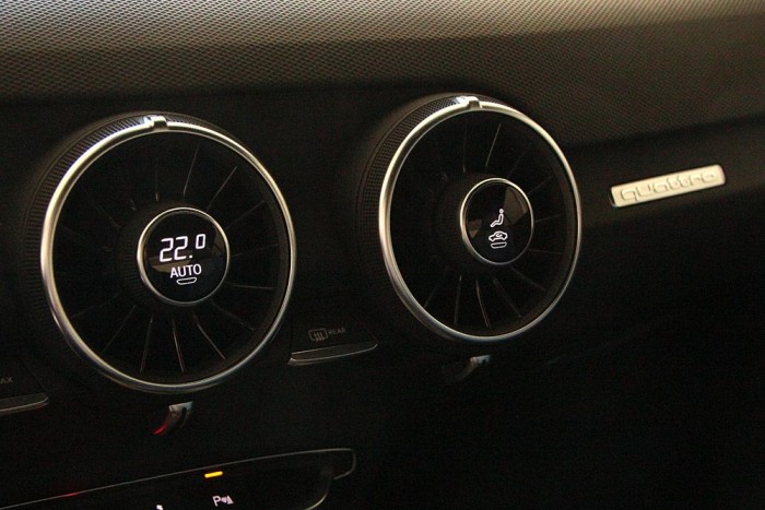 Sportkocsi Győrből: Új Audi TT 8 | Vezess Egyszerűen muszáj tekergetni, nyomogatni