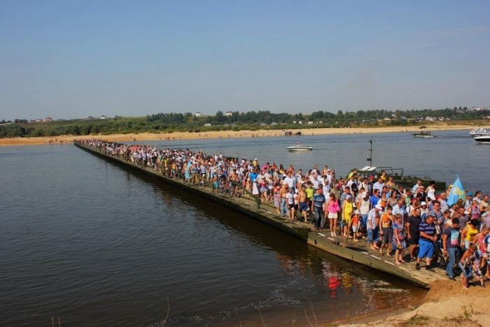 Így kelnek át az oroszok a folyón 7