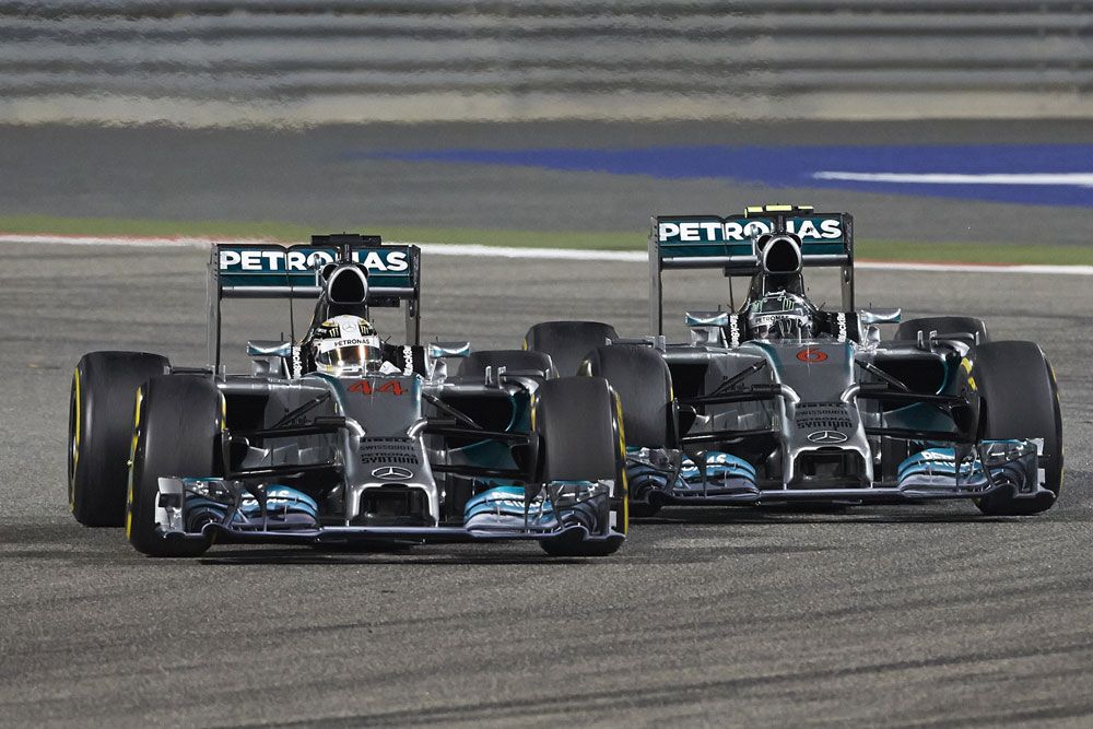 F1: A Mercedes-pilótáknak bejön a rádiókorlátozás 5