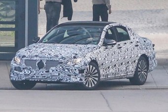 Készül a Mercedes következő nagy dobása