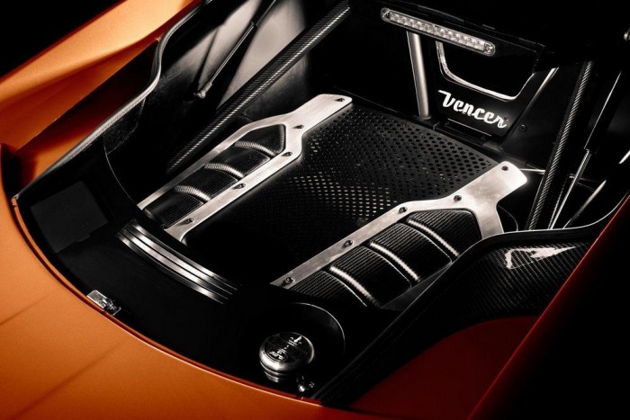 Újabb noname, méregrága, pokolian erős valami született 8 | Vezess Újabb noname, méregrága, pokolian erős valami született 8