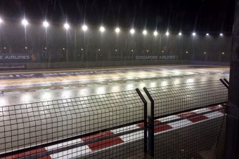 Ítéletidő szakadt az F1-re